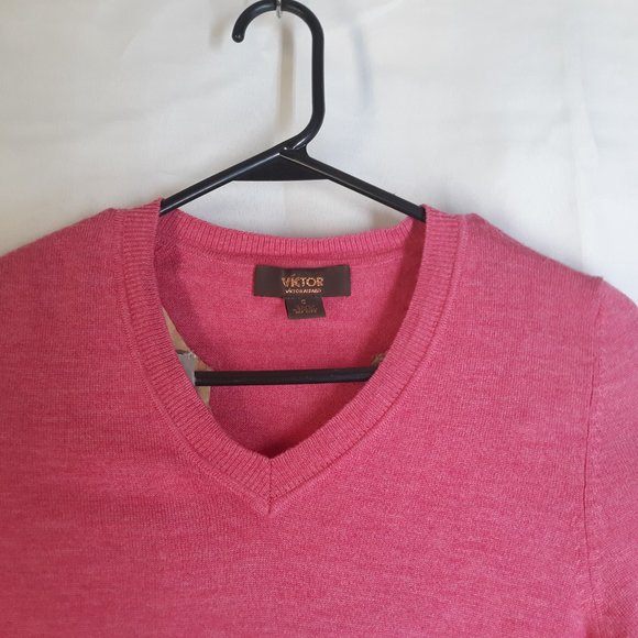 Victor Alfaro 100% wool ladies V neck sweater sz S - Picture 2 of 6